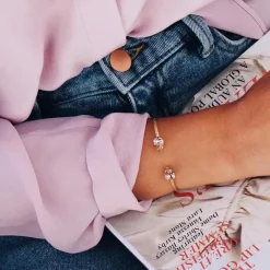 Caroline Svedbom Armband Petite Drop Guld / Vintage Rose