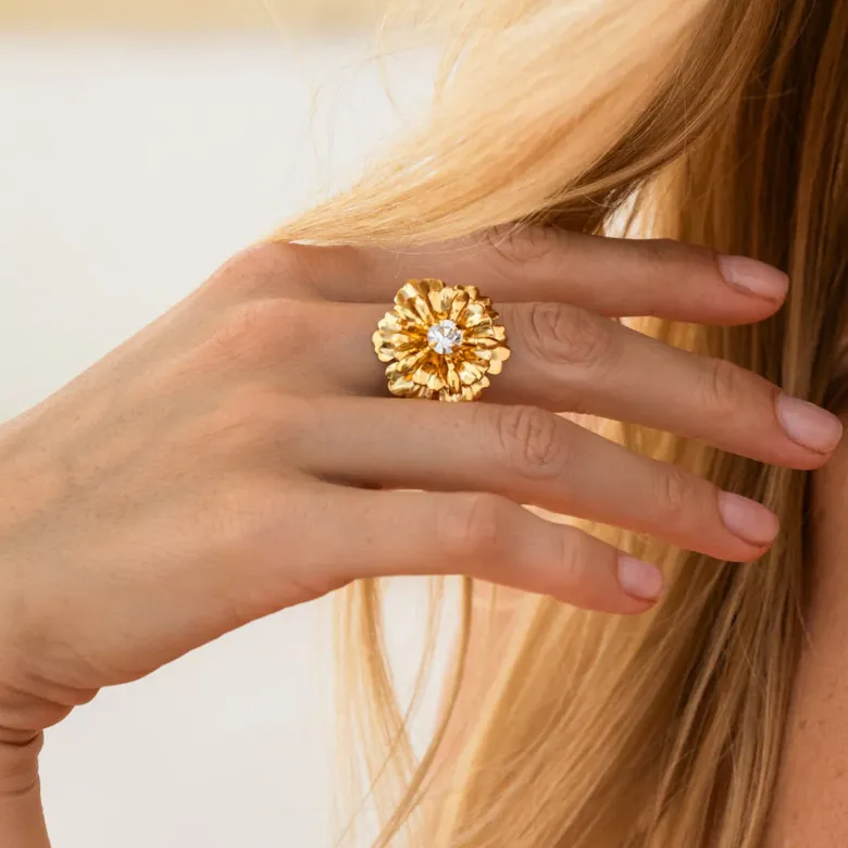 Caroline Svedbom Blossom Ring / Crystal (Guld)