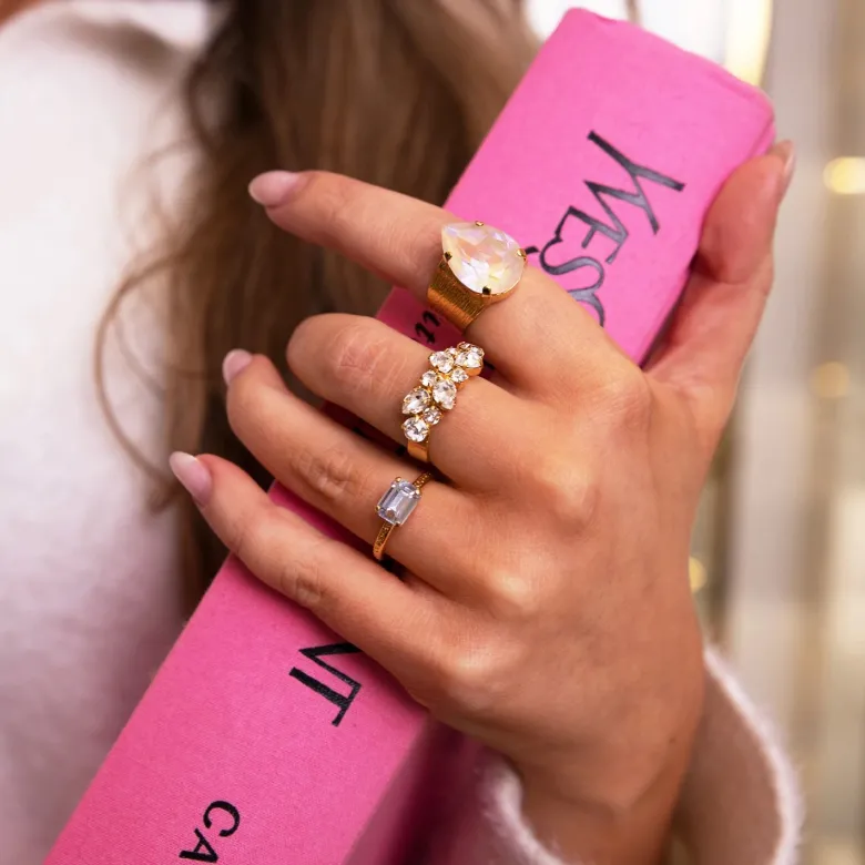 Caroline Svedbom Gabriella Ring / Crystal (Guld)