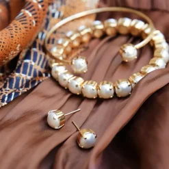 Caroline Svedbom Gia Stretch Armband Guld / Pearl