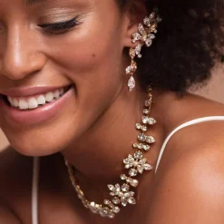 Caroline Svedbom La Vie En Rose Halsband / Pearl + Crystal (Rhodium)