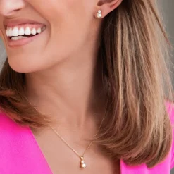 Caroline Svedbom Love Pearl Halsband / Pearl + Crystal (Guld)