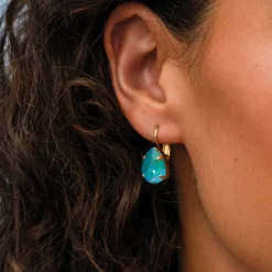 Caroline Svedbom Mini Drop Clasp Örhängen / Laguna Delite (Guld)