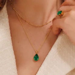 Caroline Svedbom Mini Drop Halsband / Majestic Green (Guld)