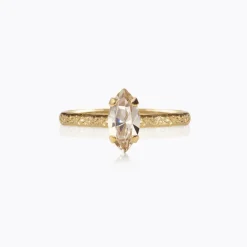 Caroline Svedbom Petite Navette Ring / Light Silk (Guld)