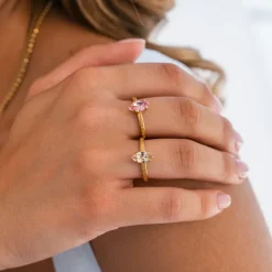 Caroline Svedbom Petite Navette Ring / Light Silk (Guld)