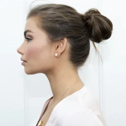 Caroline Svedbom Örhängen Classic Stud Vintage Rose (Rhodium)