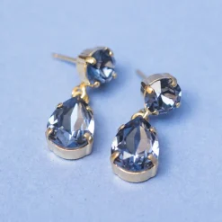 Caroline Svedbom Örhängen Mini Drop Denim Blue (Guld)
