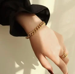 Celine Estelle Guldarmband med 18K förgyllning 16cm + 2 cm