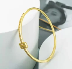 Celine Estelle Guldarmring med 18K förgyllning och CZ