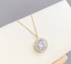 Celine Estelle Guldhalsband med 14K förgyllning och CZ 42+5 cm