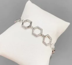 Celine Estelle Stilfullt Silverarmband med CZ – Reglerbart