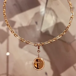 Emma Israelsson Cross Coin Charm Guld Charm014