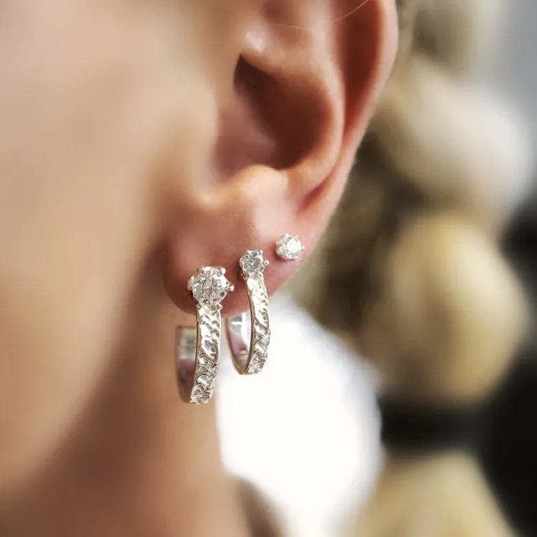 Emma Israelsson Princess Ear Pin Guld ear162