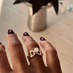 Emma Israelsson Princess Anchor Ring Guld