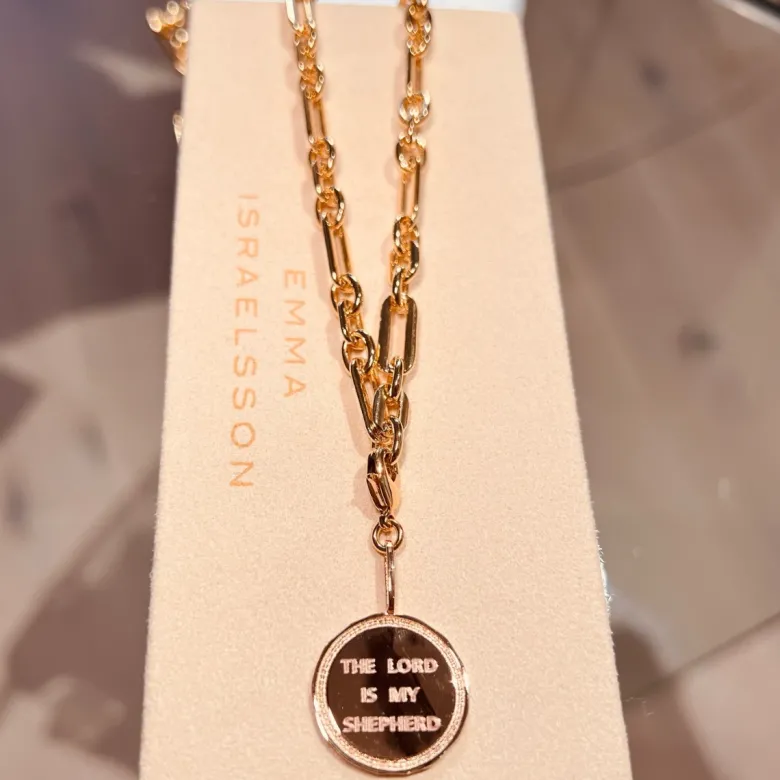 Emma Israelsson Shepard Wreath Coin Charm Guld Charm018