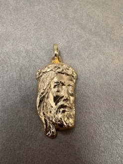 Jesus Hänge i 18K Guld JHG012