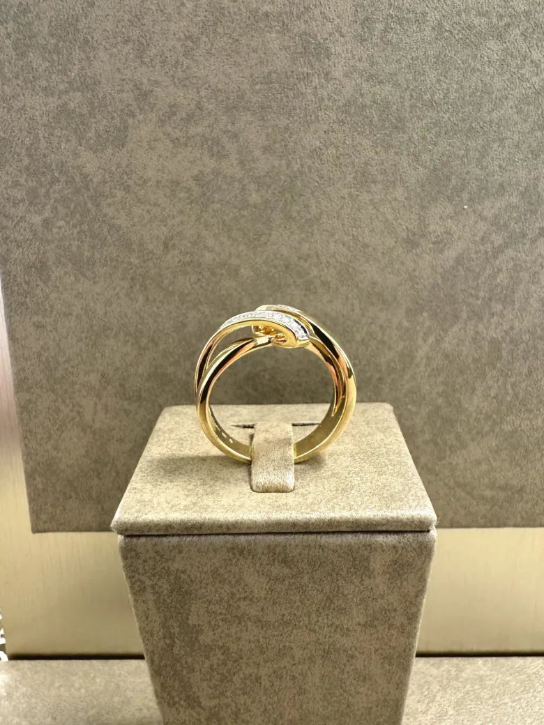 18K Guld – Diamant Ring – RBG039 ( Begagnad )