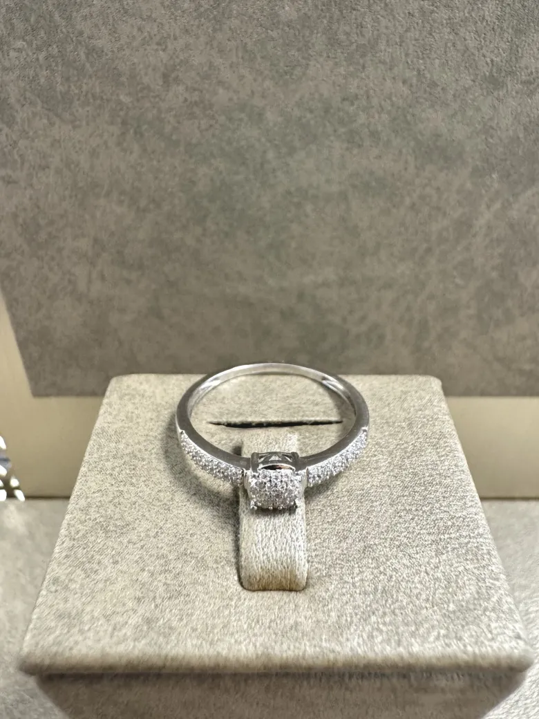18K Guld – Solitär Ring – RBG049 ( Begagnad )