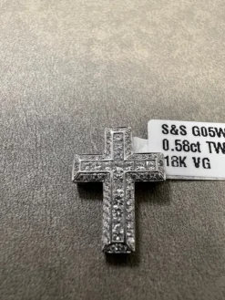 Kors i 18K Vitguld med 0.58ct TW/SI Diamanter – MSG05W