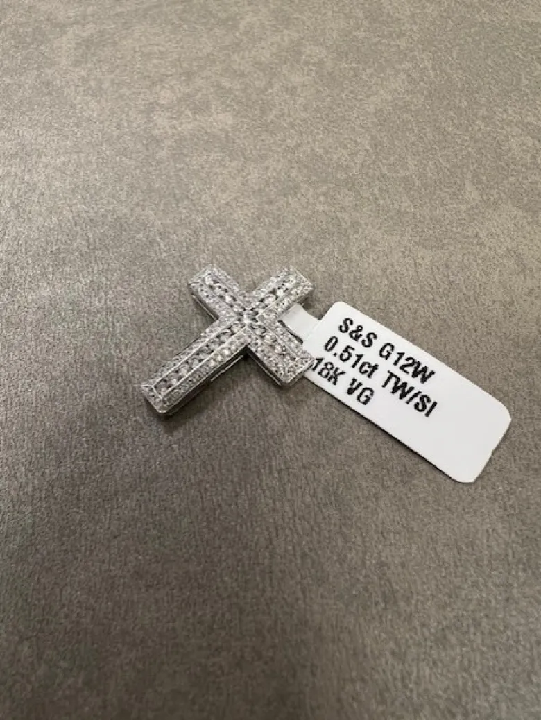 Kors i 18K Vitguld med 0.51ct TW/SI Diamanter – MSG12W