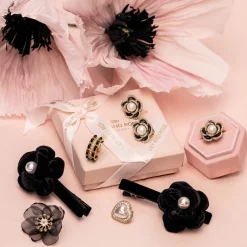 Lily and Rose Coco Rose Örhängen – Jet, ivory pearl – Guld