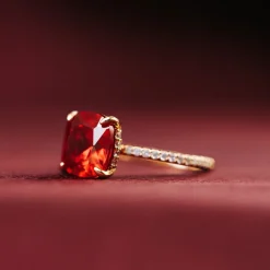 Lily and Rose Desiree ring – Garnet