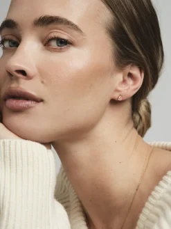 Mockberg Belle Studs Örhängen Small Guld – Champagne