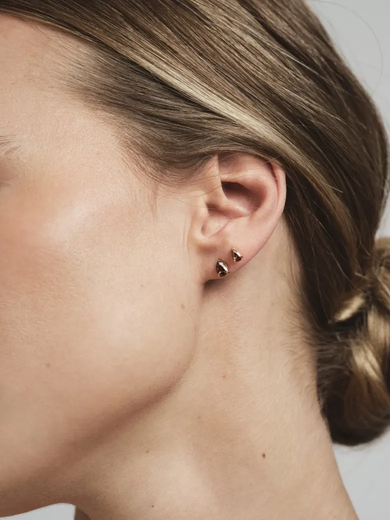 Mockberg Belle Studs Örhängen Small Guld – Coffee