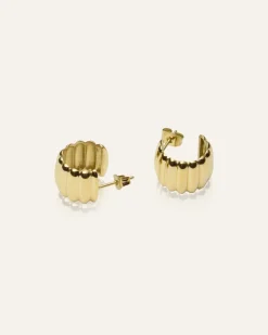 Mockberg Chic Ribbed Örhängen Guld
