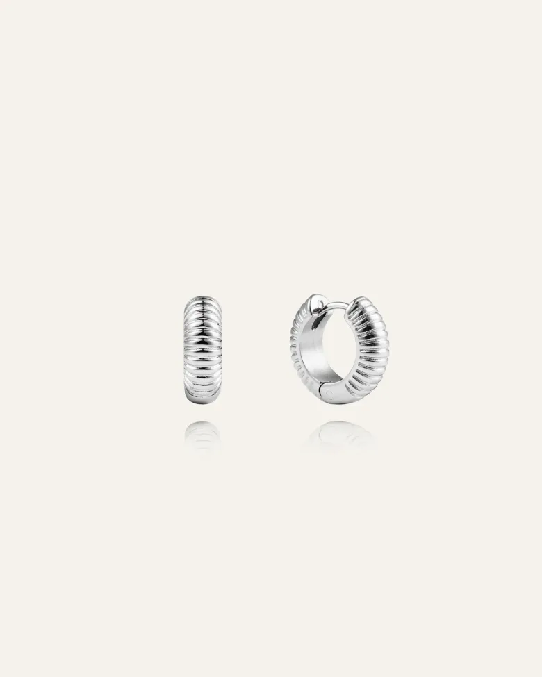 Mockberg Ribbed Örhängen Small Silver