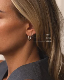 Mockberg Slim Medium Hoops Örhängen Silver