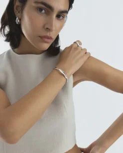 Mockberg Wavy Bolded Cuff Silver Armband