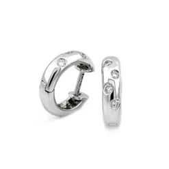 Örhängen i 18K Vitguld med 0.13ct TW/SI Diamanter – MSF56W