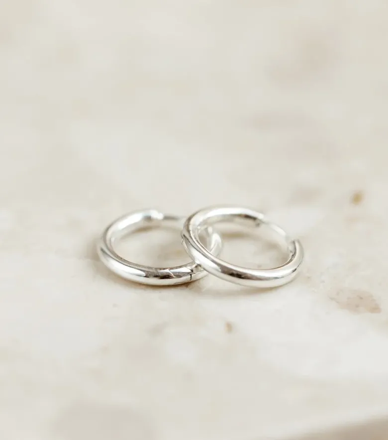 Syster P Beloved Fat Medium Hoops Örhängen Silver
