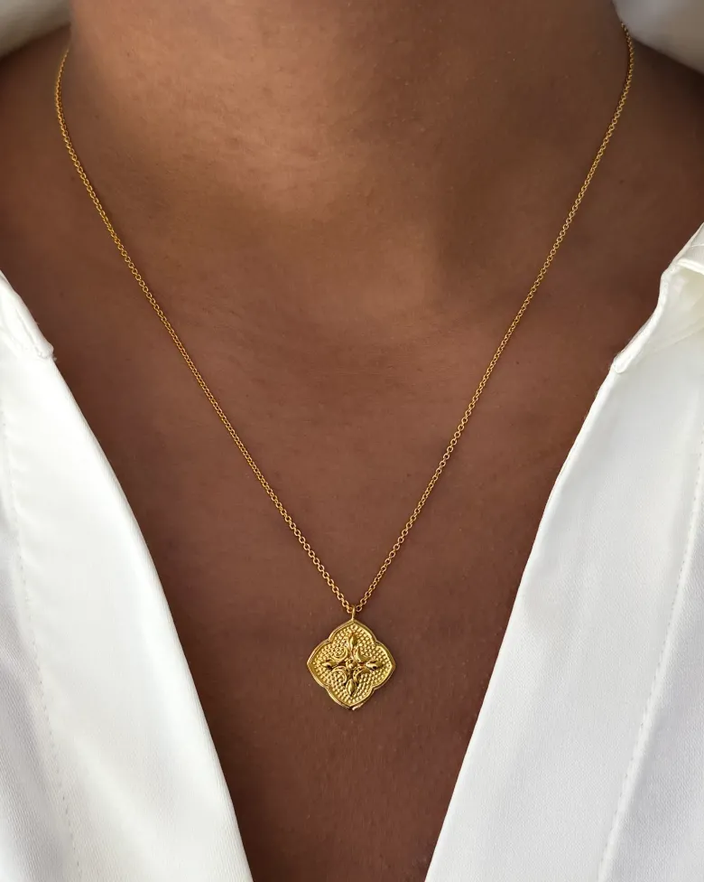 Syster P Luna Halsband Guld