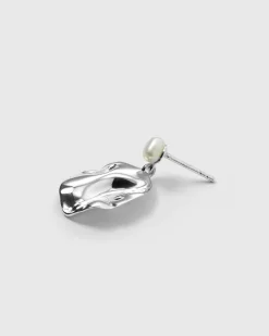 Syster P Moulded Short Single Earring Silver