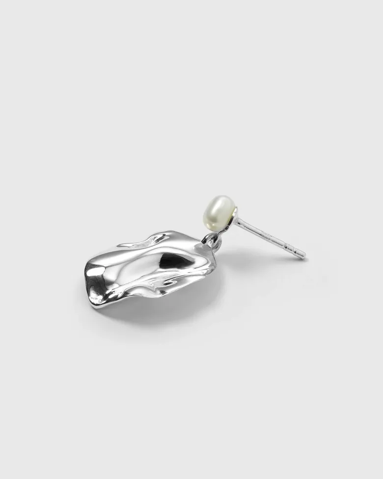Syster P Moulded Short Single Earring Silver