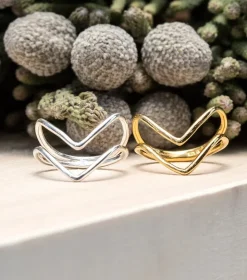 Syster P Tiny Arrow Ring Silver