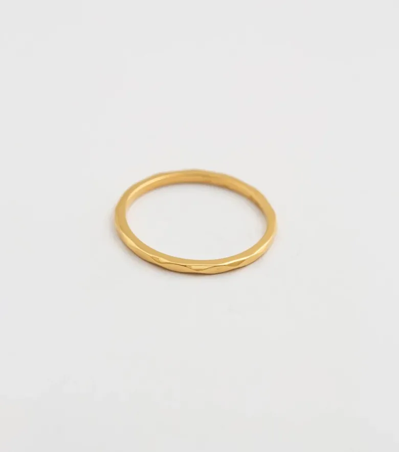 Syster P Tiny Ultrathin Ring Guld