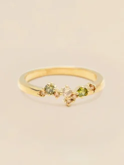 YLVA LI Petite Meadow Ring Peridot – Guld